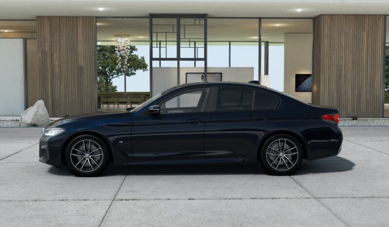 BMW 518d Sedan Czarny Carbon 2023 full